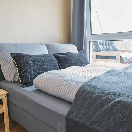 Fullhouse - - K36 Supreme - Balcony