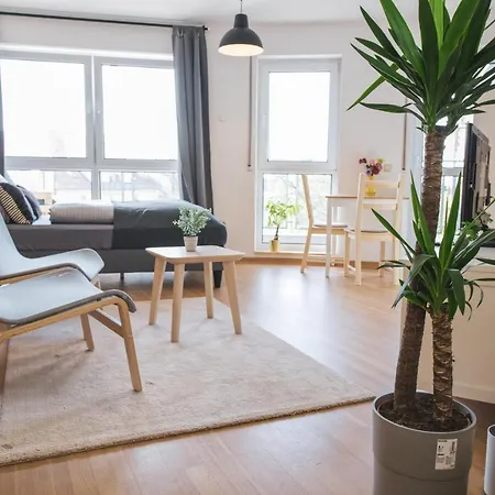 Fullhouse - - K36 Supreme - Balcony 아파트