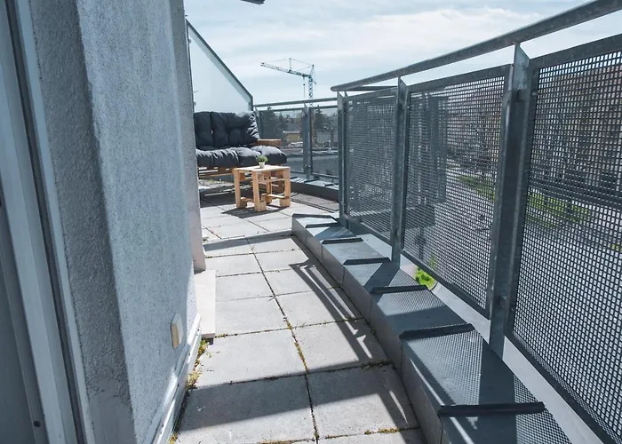 Fullhouse - - K36 Supreme - Balcony Apartman Dessau-Rosslau