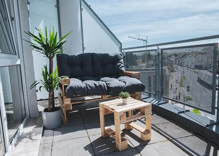 Fullhouse - - K36 Supreme - Balcony * Dessau-Rosslau